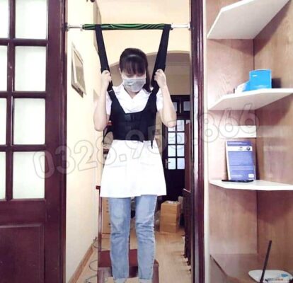 Cách Giảm Đau Lưng Tại Nhà Với Đai Treo Kéo Giãn Cột Sống 6 dai treo xa keo gian cot song